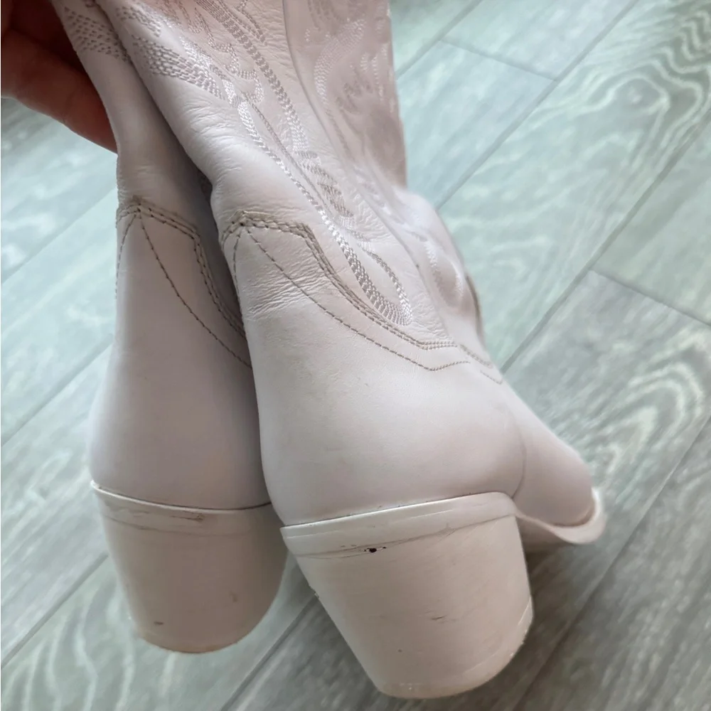 JEFFREY CAMPBELL Dagget White Cowgirl Boots 9